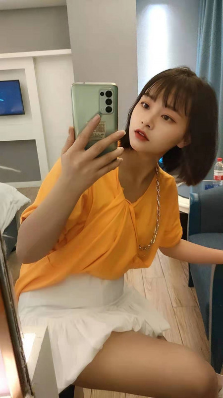龙岗嫩妹小荷